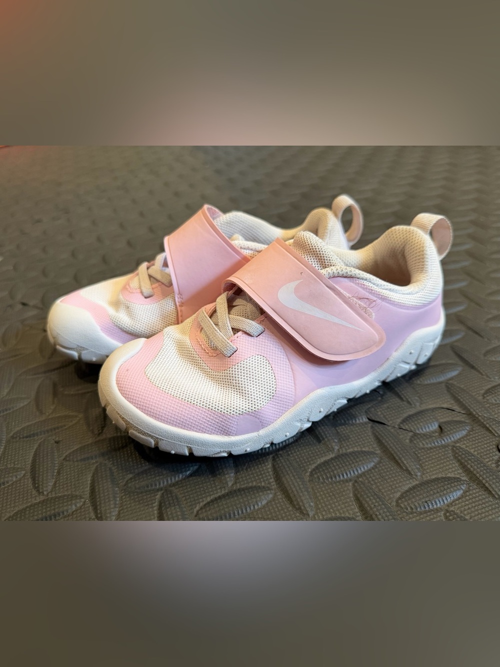 Nike Kids Pink Swoosh sz 10.5 Toddler Girl